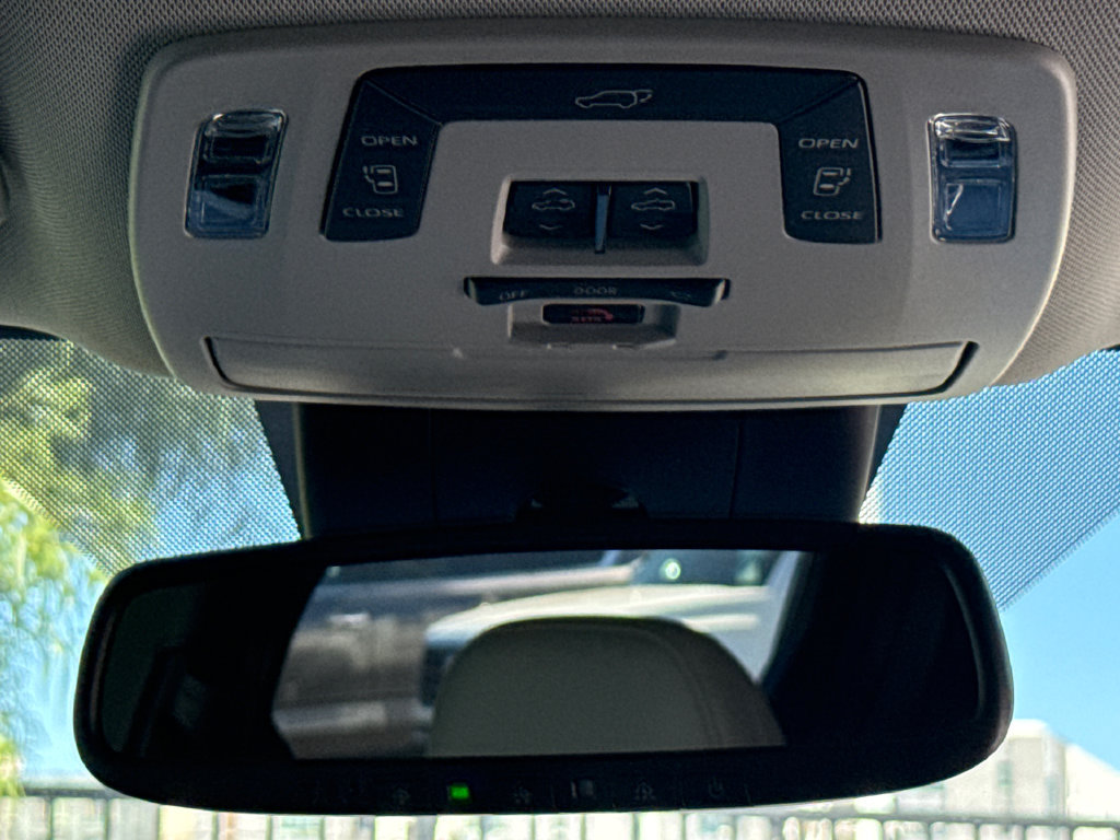 Certified 2026 Toyota Sienna XLE FWD image 28