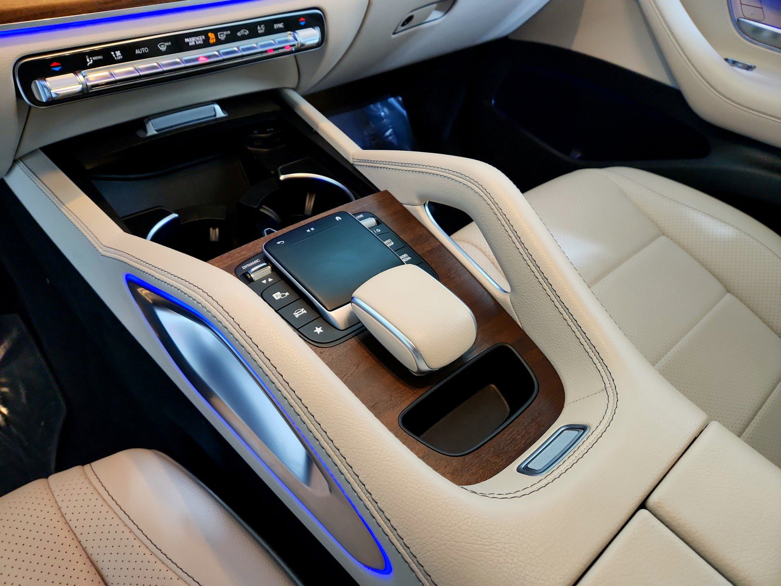 Certified 2022 Mercedes-Benz GLE 350 4MATIC image 16