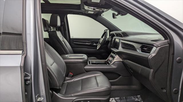 Used 2021 GMC Yukon XL Denali w/ Denali Premium Package image 24