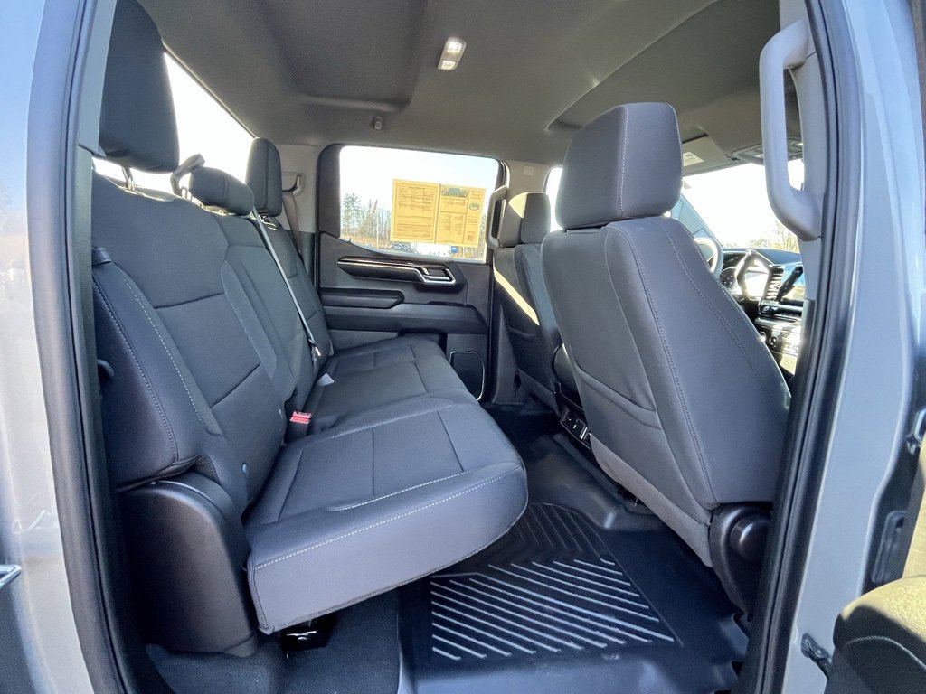 Used 2024 Chevrolet Silverado 1500 LT image 15