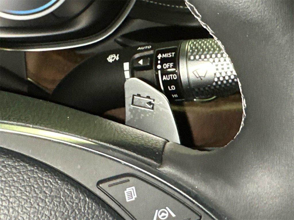 Used 2024 Genesis G80 image 31