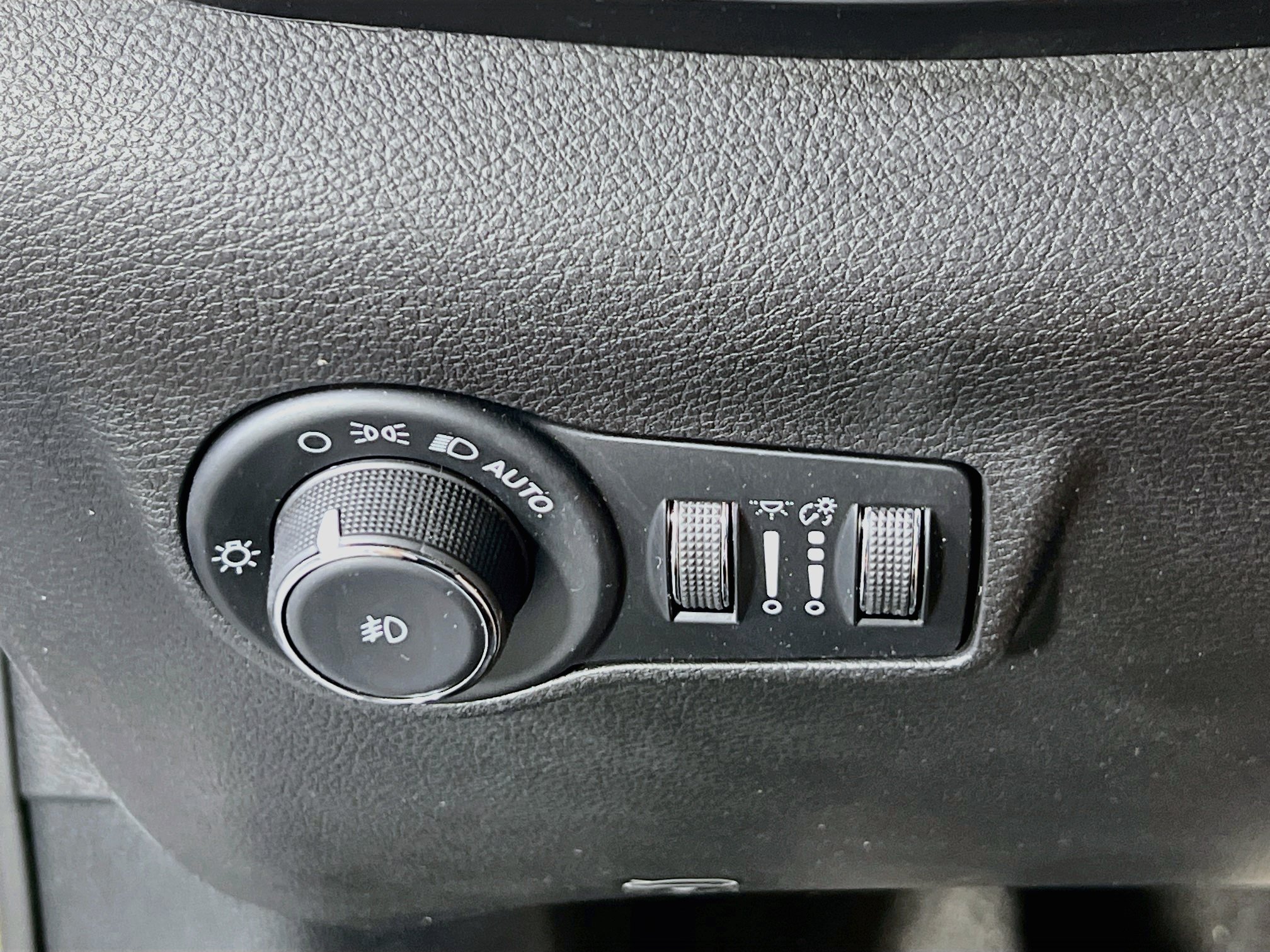 Used 2022 Jeep Compass Limited AWD/4WD image 10