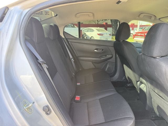 Used 2022 Nissan Sentra SV FWD image 30