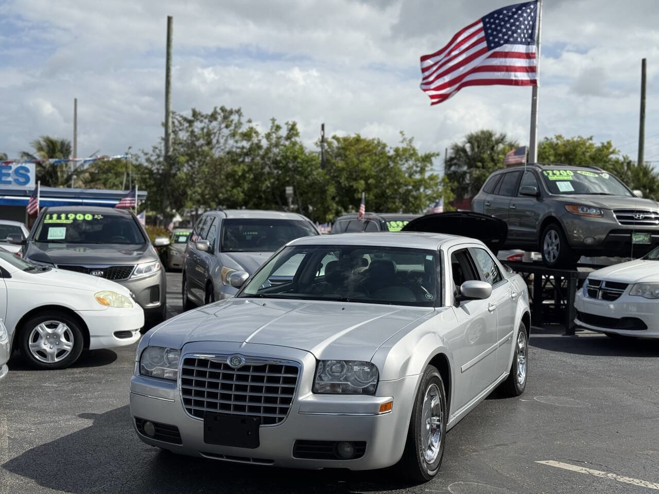 Used 2005 Chrysler 300 Touring RWD image 36