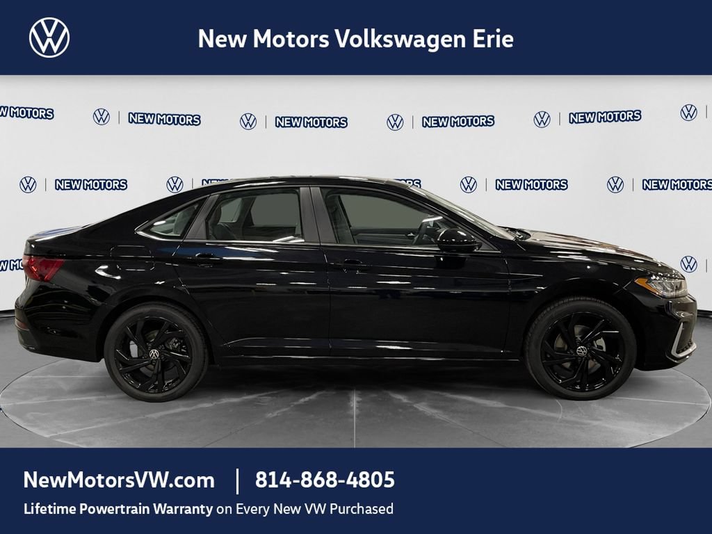 New 2026 Volkswagen Jetta SE FWD image 6
