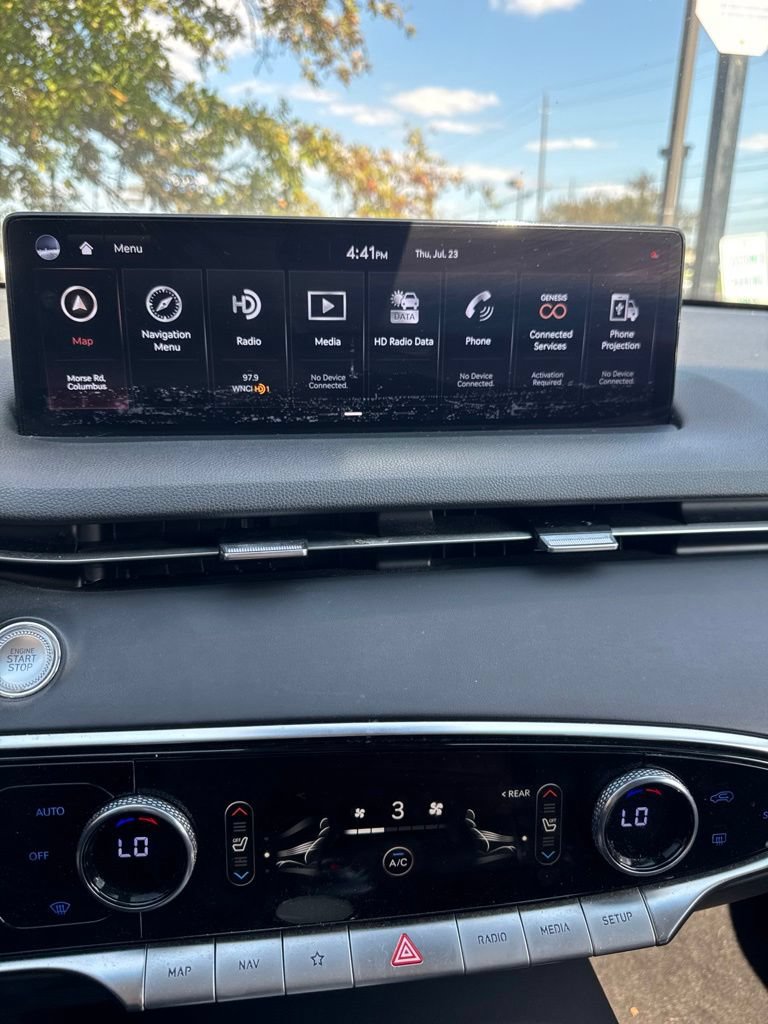 Used 2022 Genesis GV70 2.5T w/ Select Package AWD/4WD image 10