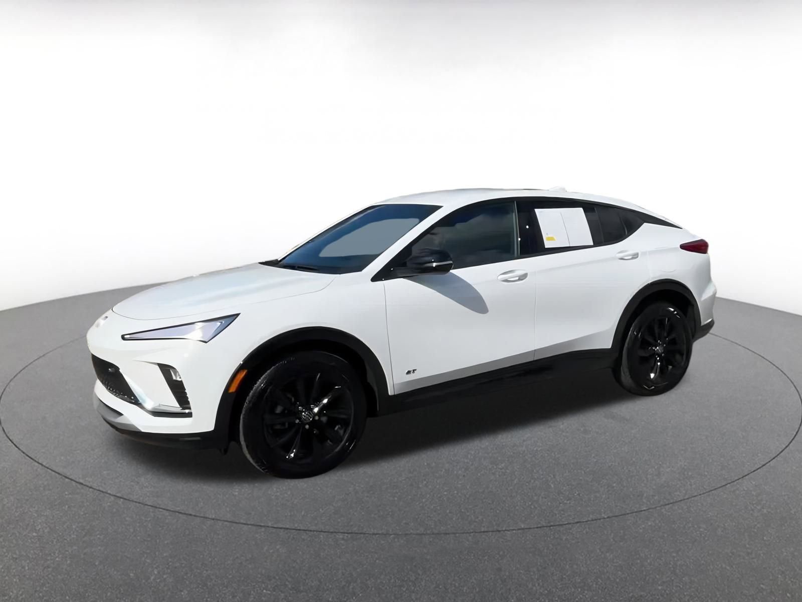 Used 2025 Buick Envista Sport Touring image 8