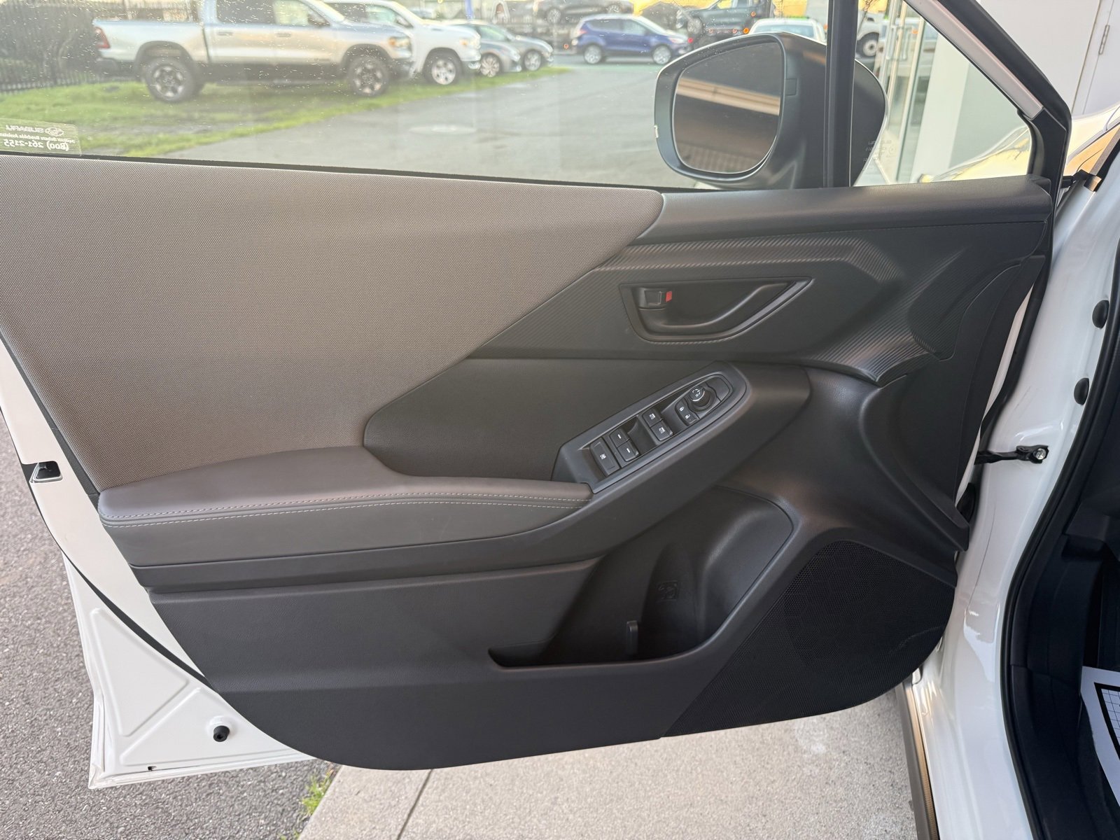 Used 2024 Subaru Crosstrek 2.0i Premium image 11