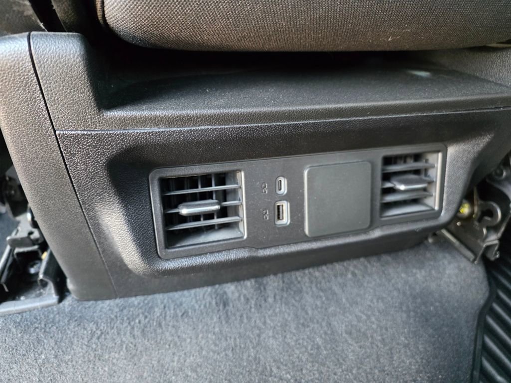 Used 2025 Chevrolet Silverado 2500 Custom w/ Custom Value Package image 25