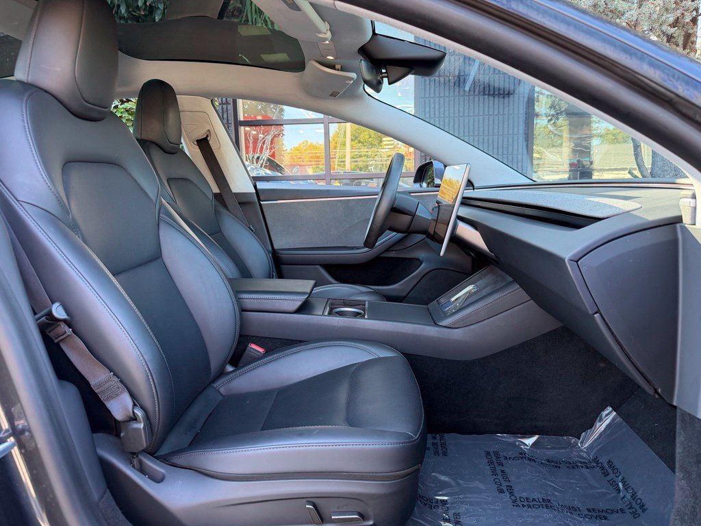Used 2025 Tesla Model 3 RWD image 33