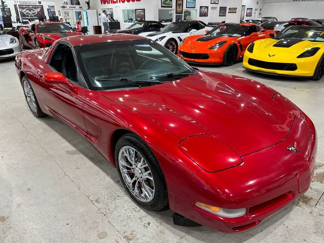 Used 1999 Chevrolet Corvette Coupe w/ Roof Pkg RWD image 12