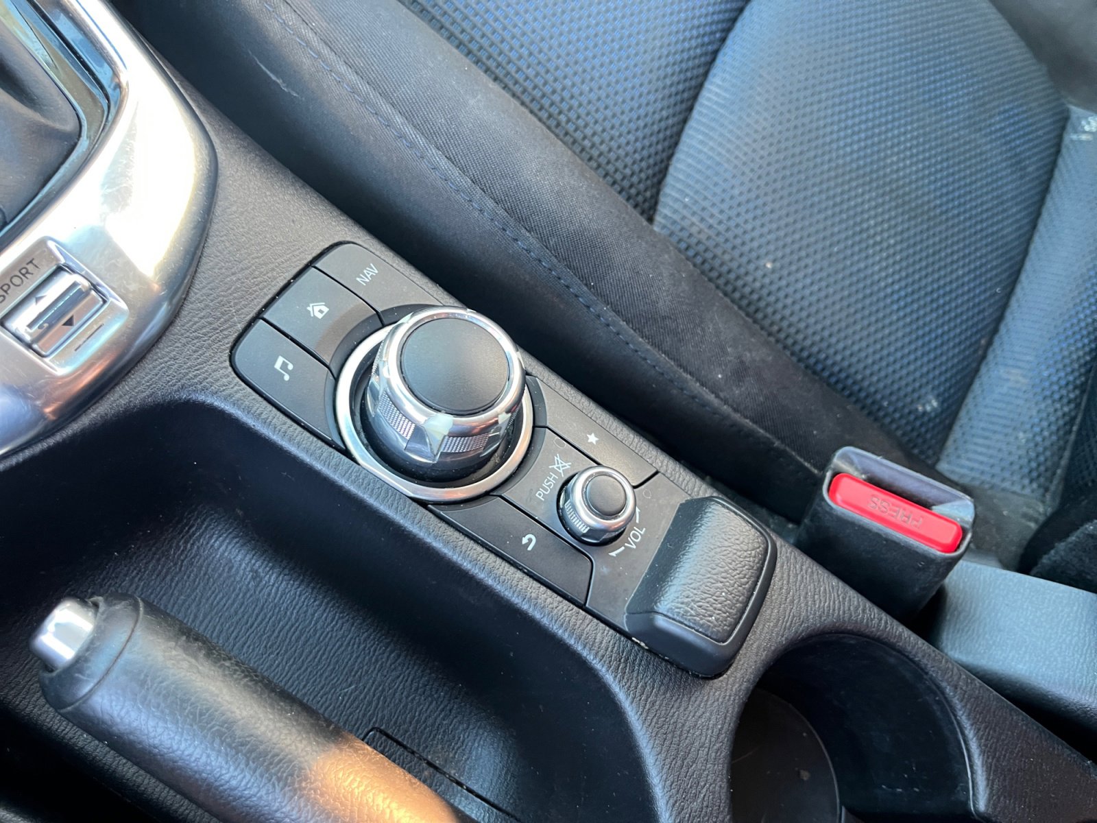 Used 2017 Toyota Yaris iA image 32