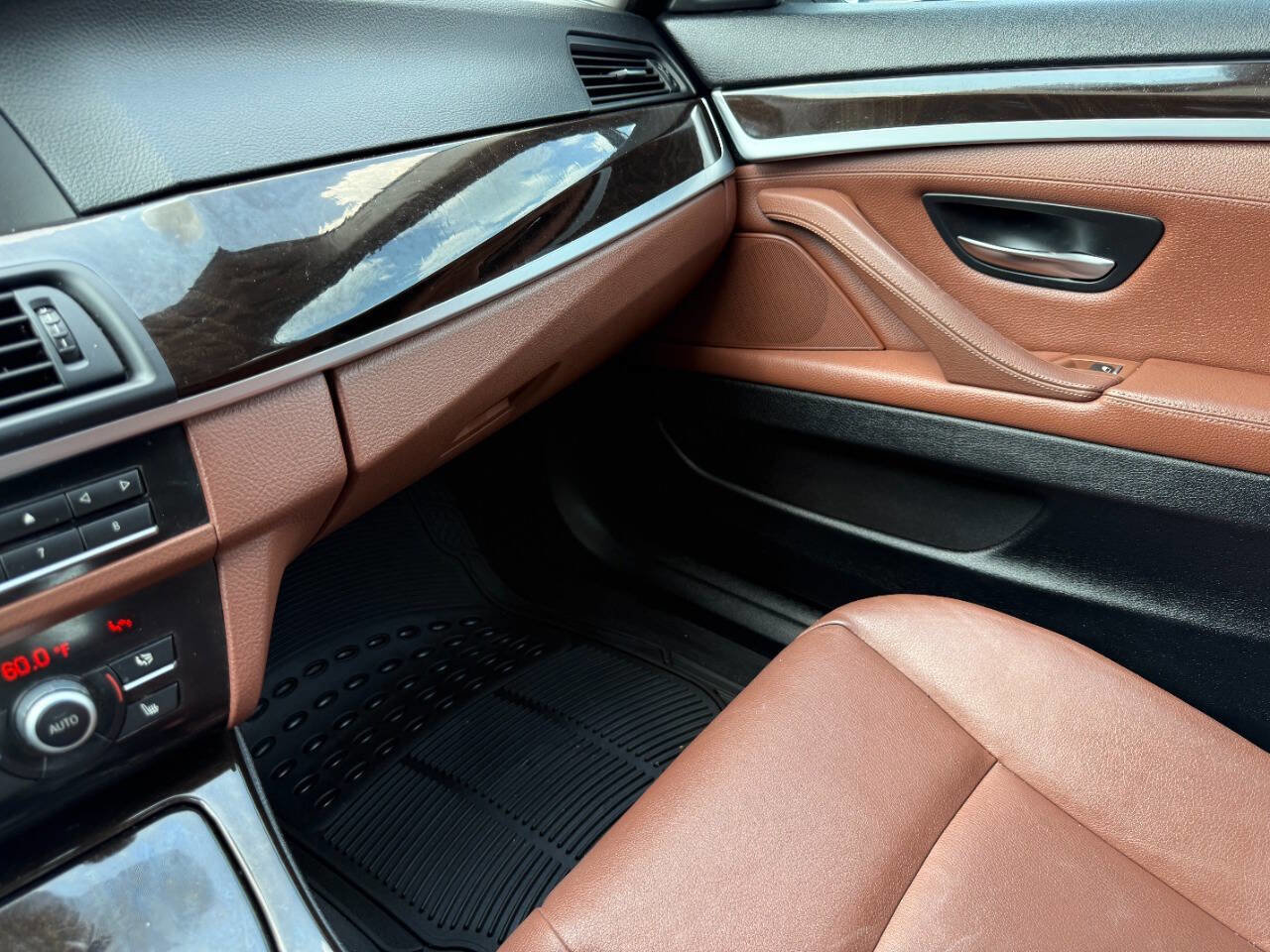 Used 2013 BMW 528i xDrive Sedan AWD/4WD image 15