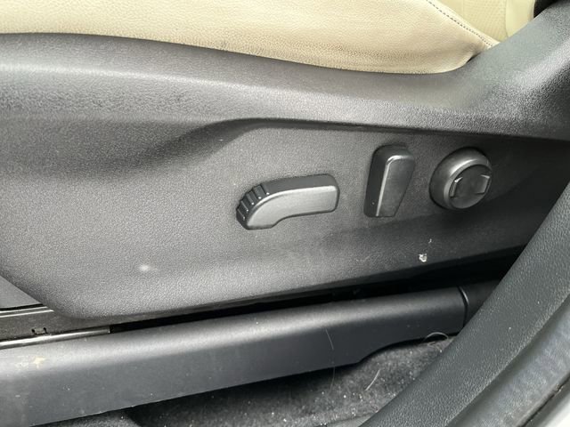 Used 2020 Subaru Ascent Limited w/ Technology Package image 16