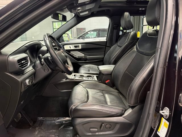 Used 2022 Ford Explorer ST w/ ST Street Pack AWD/4WD image 24