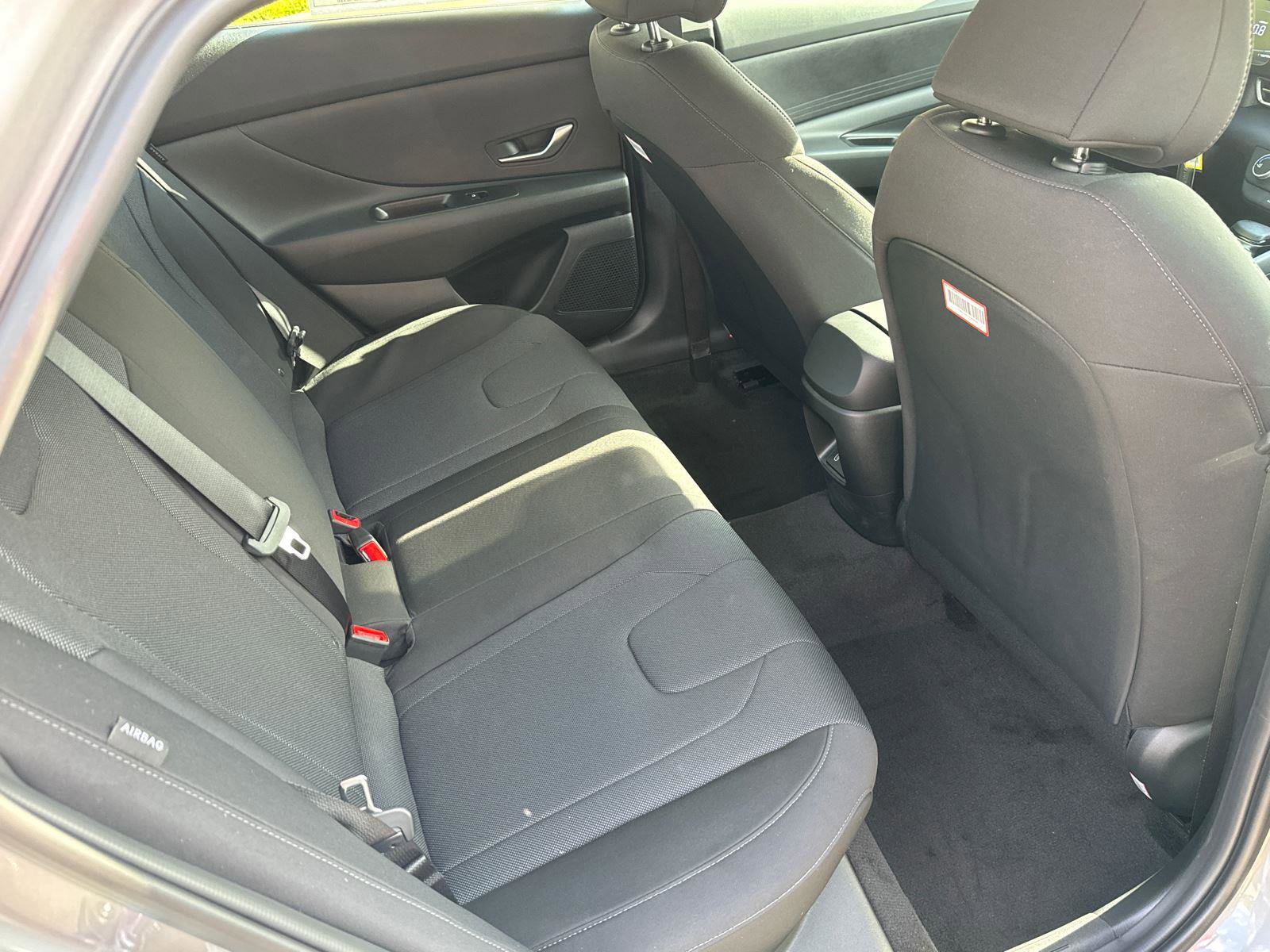 New 2025 Hyundai Elantra SE image 13