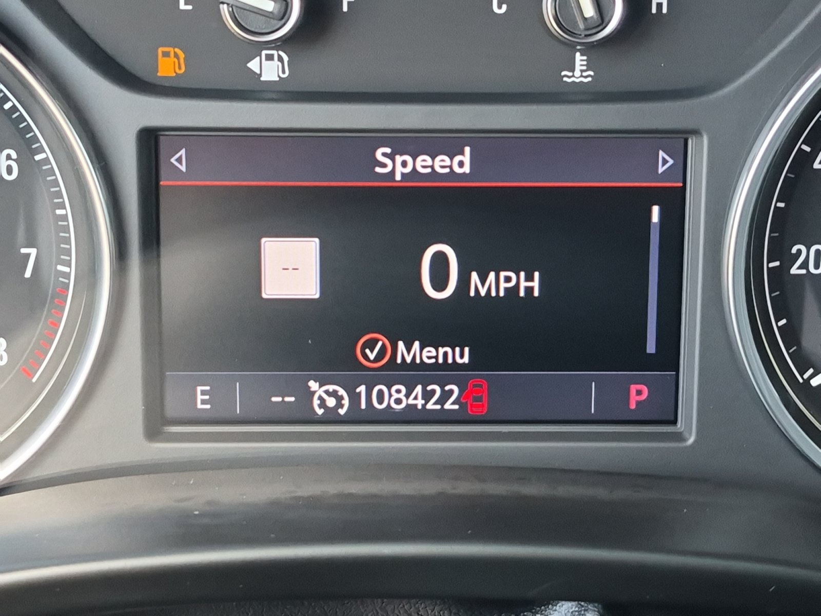 Used 2022 Buick Enclave Essence w/ Experience Buick Package FWD image 2