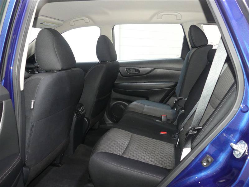Used 2020 Nissan Rogue S AWD/4WD image 27