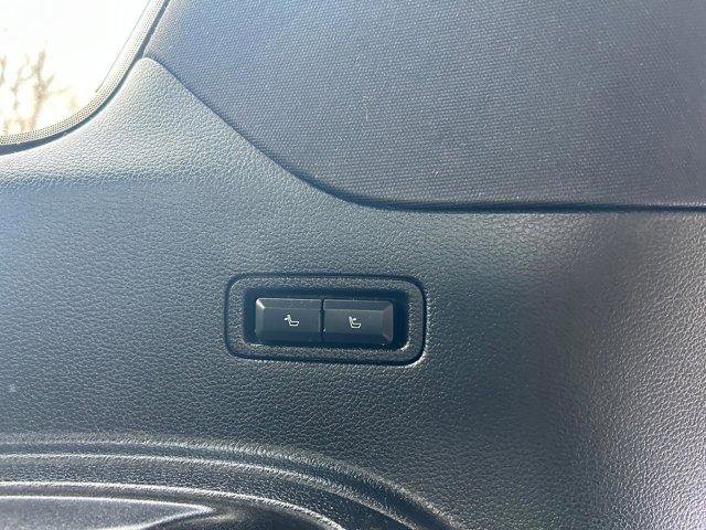 Used 2020 Lincoln Navigator L Reserve image 38