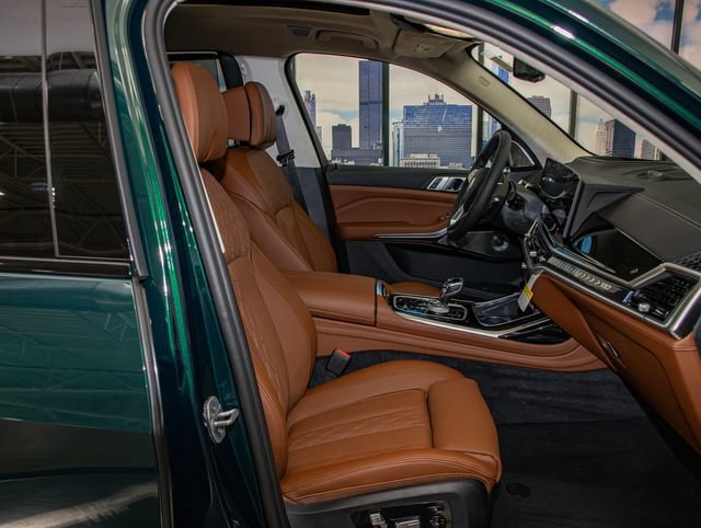 New 2026 BMW ALPINA XB7 AWD/4WD image 19