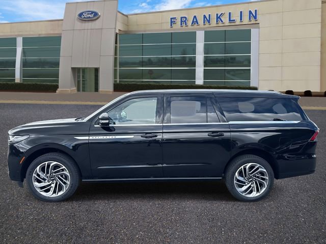 New 2025 Lincoln Navigator L Reserve image 4