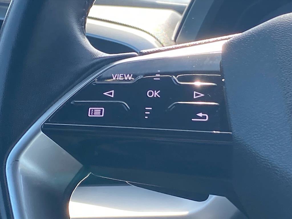 Used 2022 Audi Q4 e-tron Prestige image 7