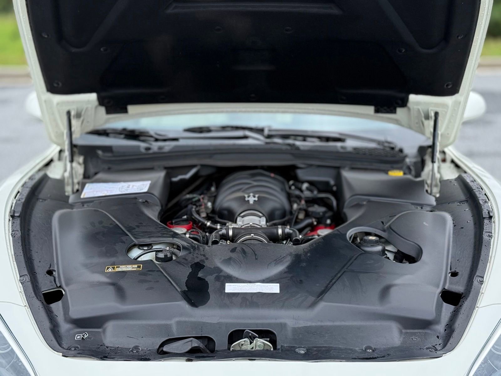 Used 2018 Maserati GranTurismo Sport RWD image 41