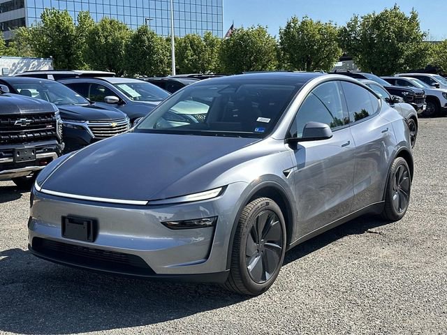 Used 2026 Tesla Model Y AWD image 5