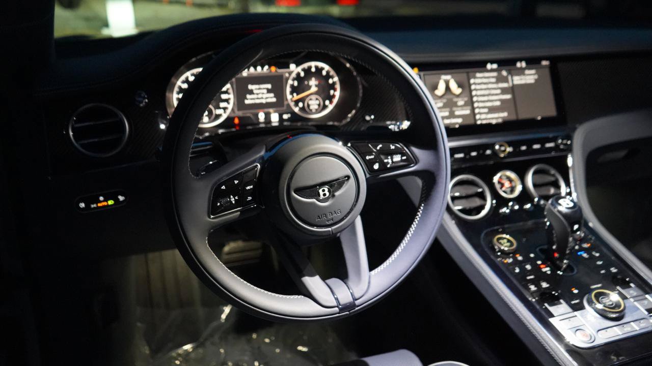 Used 2024 Bentley Continental GT V8 AWD/4WD image 63