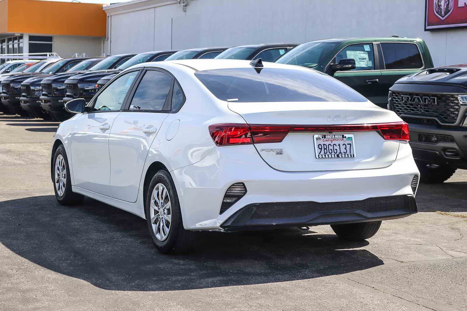Used 2022 Kia Forte Sedan FWD image 6