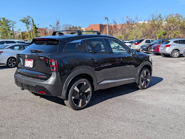 New 2026 Nissan Kicks SR w/ Cold Weather Package AWD/4WD image 2
