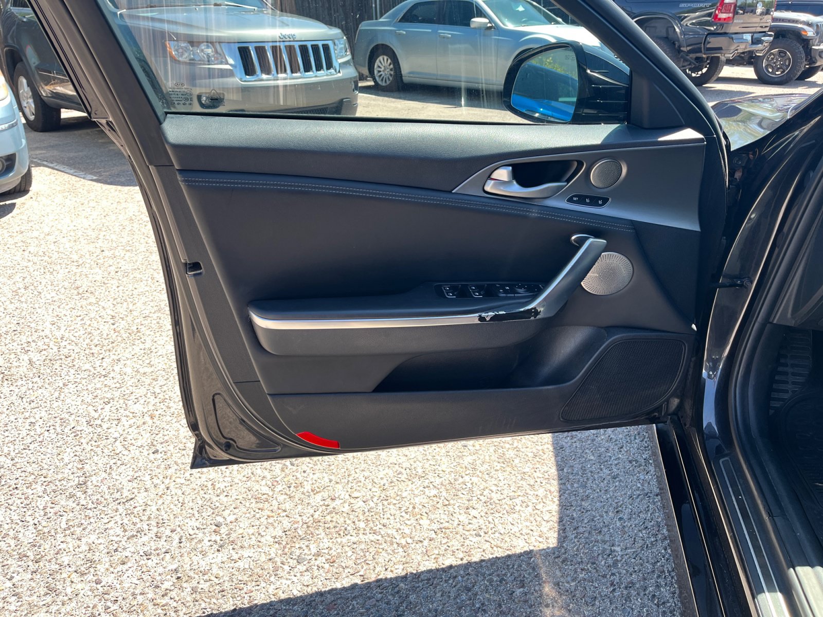 Used 2021 Kia Stinger GT2 RWD image 13