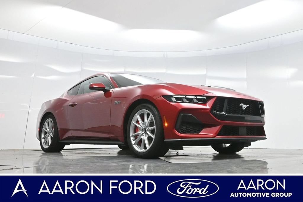 Used 2024 Ford Mustang GT Premium RWD image 2