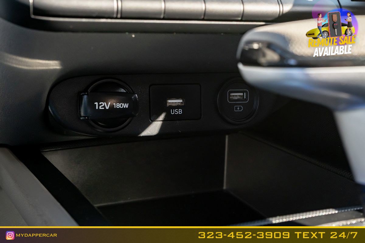 Used 2021 Hyundai Elantra Blue image 27