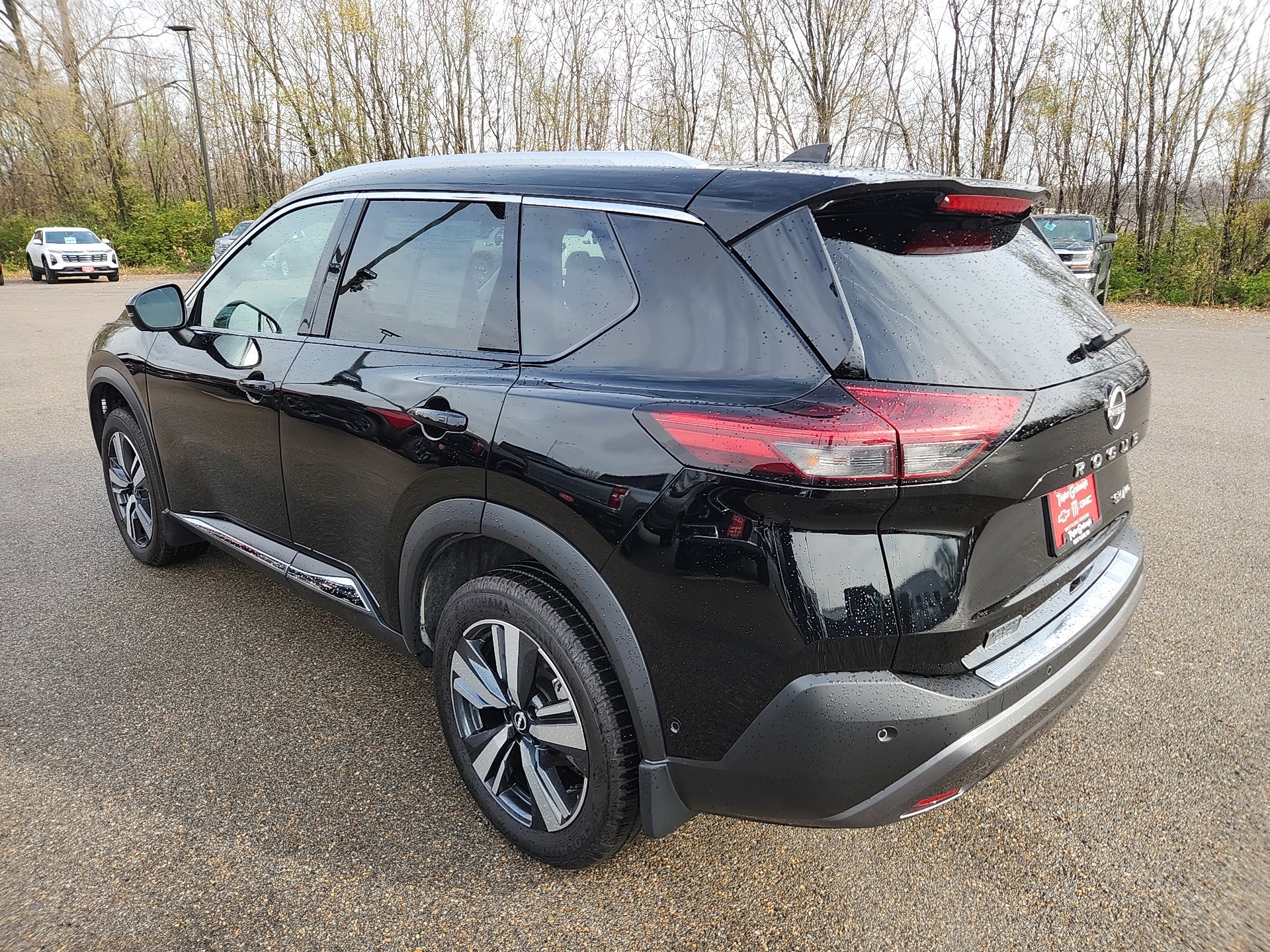 Used 2022 Nissan Rogue SL w/ SL Premium Package image 6