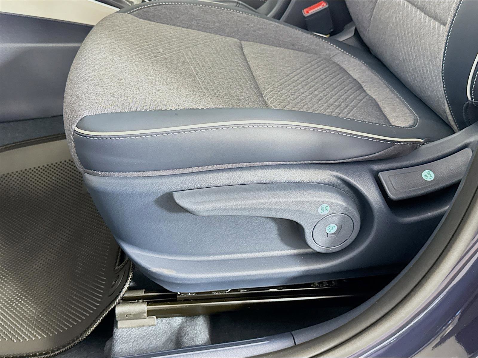 New 2025 Hyundai Venue Limited image 20