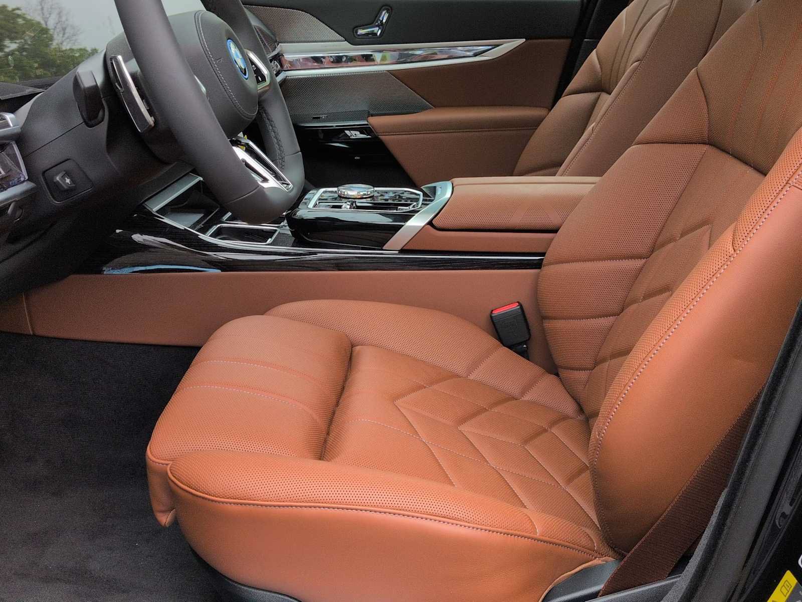 New 2026 BMW i7 xDrive60 AWD/4WD image 17