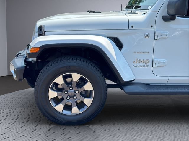 Used 2018 Jeep Wrangler Unlimited Sahara w/ Dual Top Group AWD/4WD image 30