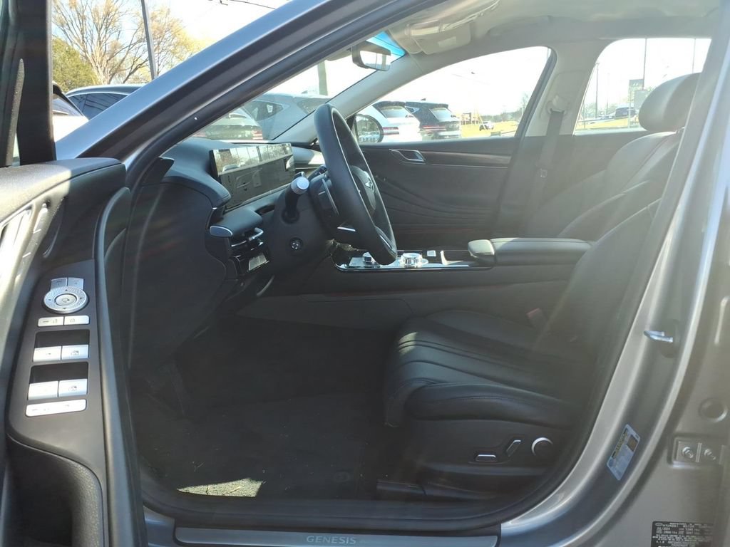 Used 2025 Genesis G80 2.5T AWD/4WD image 15
