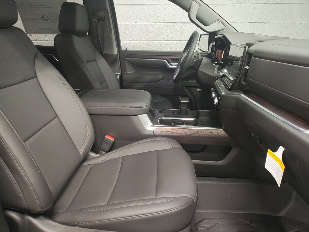 New 2026 GMC Sierra 1500 SLT w/ SLT Premium Plus Package image 7