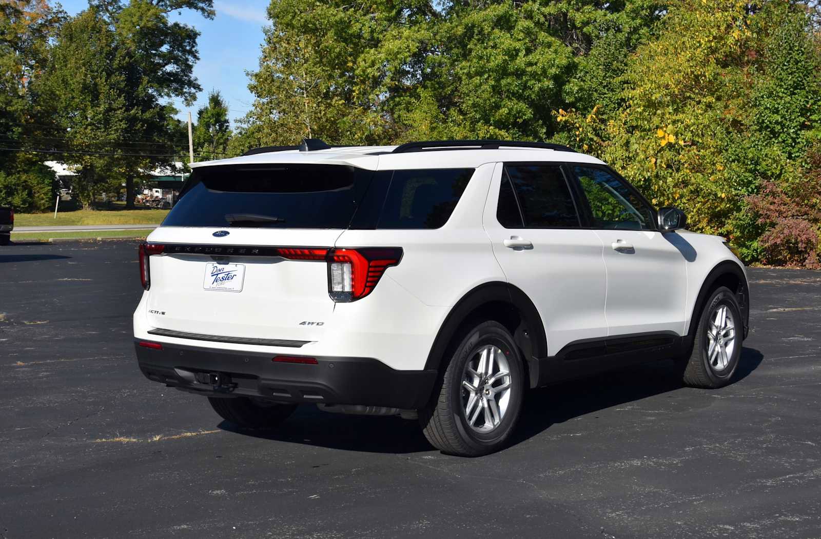 New 2026 Ford Explorer Active image 3