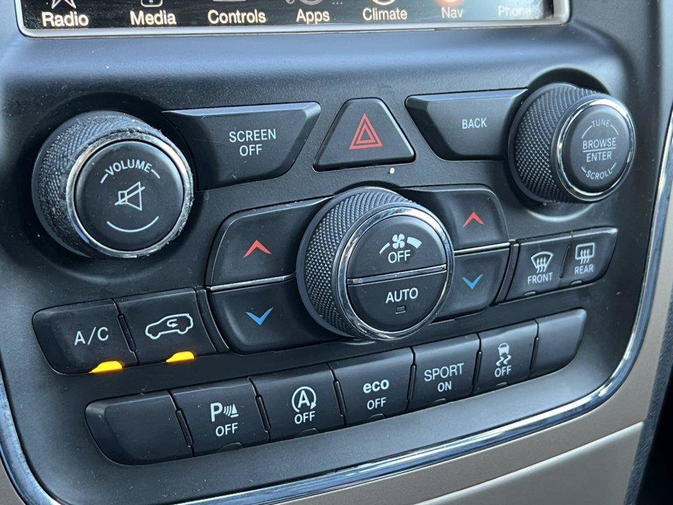 Used 2017 Jeep Grand Cherokee Limited w/ Trailer Tow Group IV AWD/4WD image 31