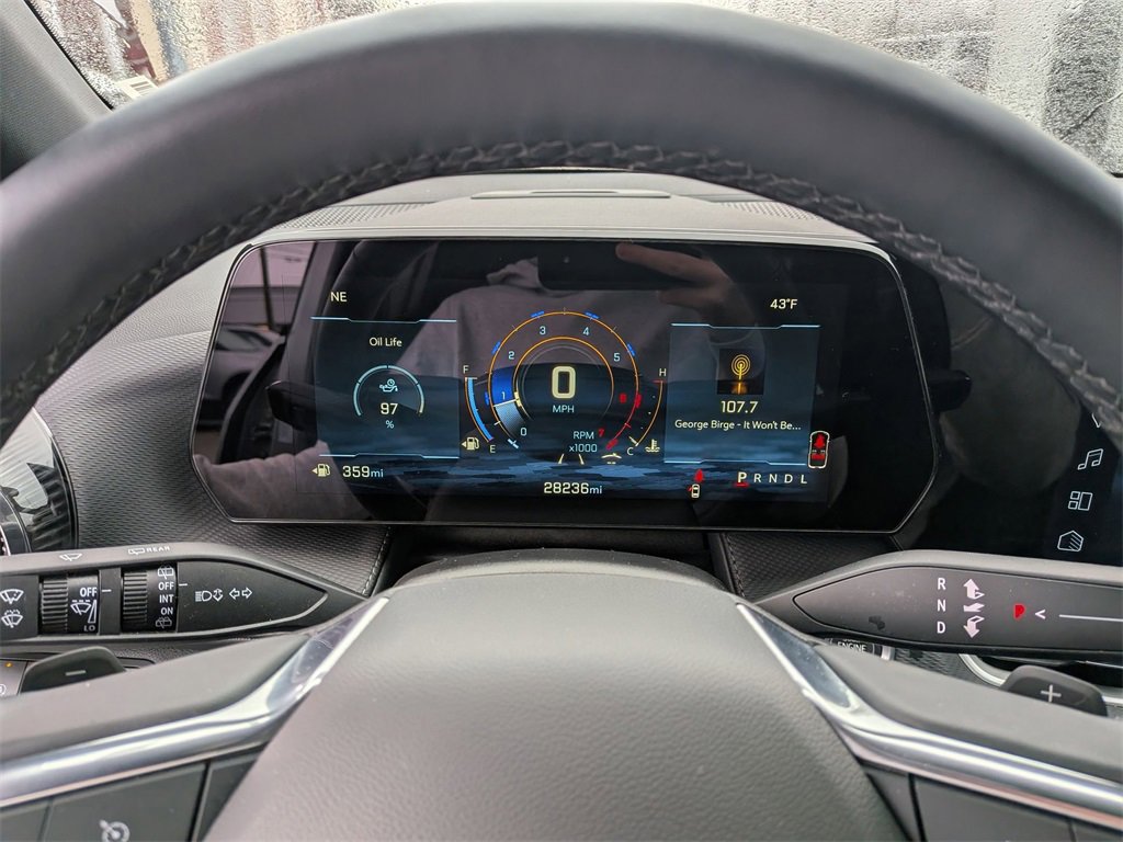 Used 2025 Chevrolet Equinox LT image 16