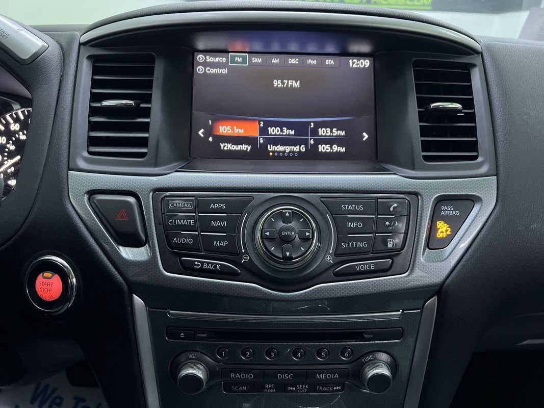Used 2019 Nissan Pathfinder SL AWD/4WD image 21