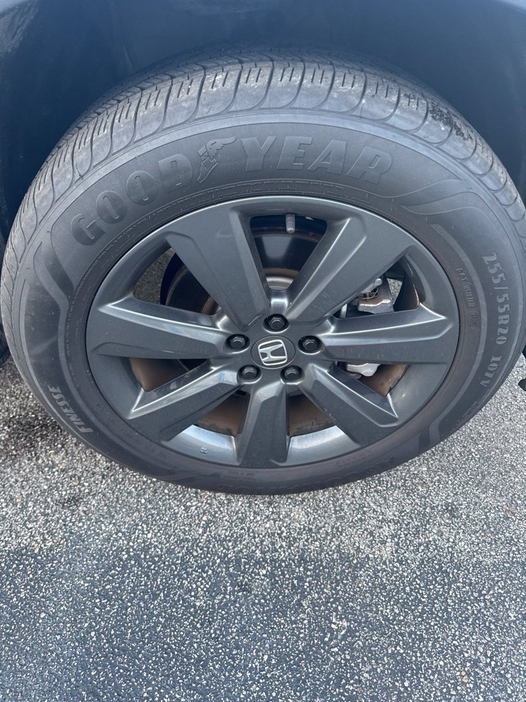 Used 2023 Honda Pilot Sport image 23