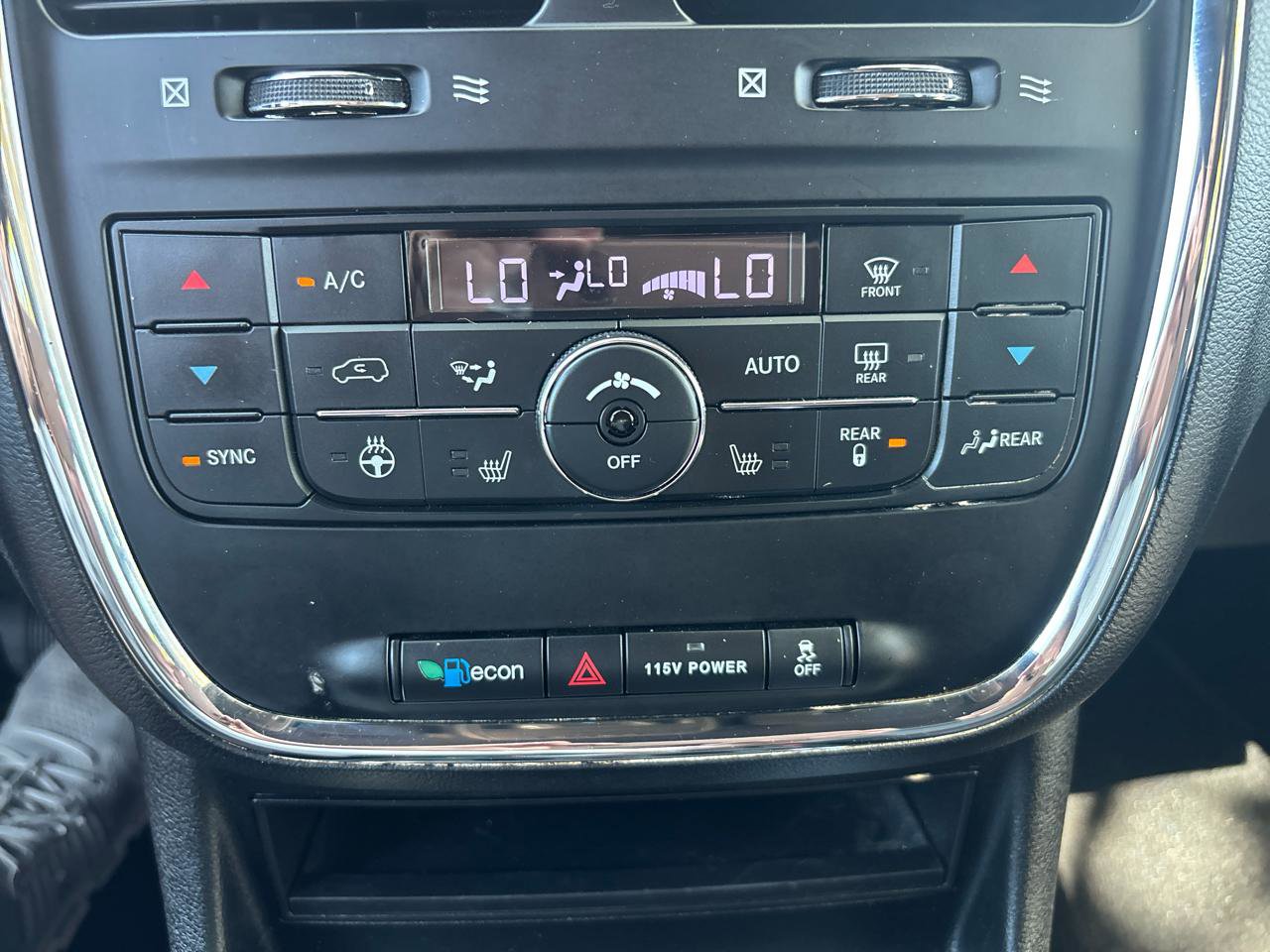 Used 2019 Dodge Grand Caravan GT image 19