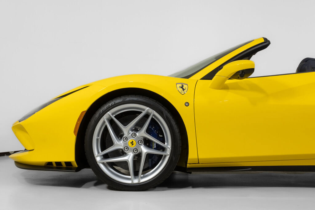 Used 2022 Ferrari F8 Tributo image 15