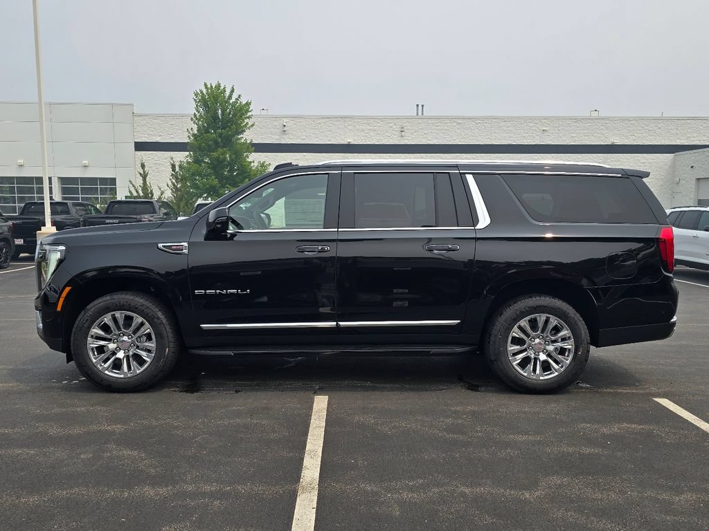 New 2026 GMC Yukon XL Denali w/ Advanced Technology Package AWD/4WD image 11