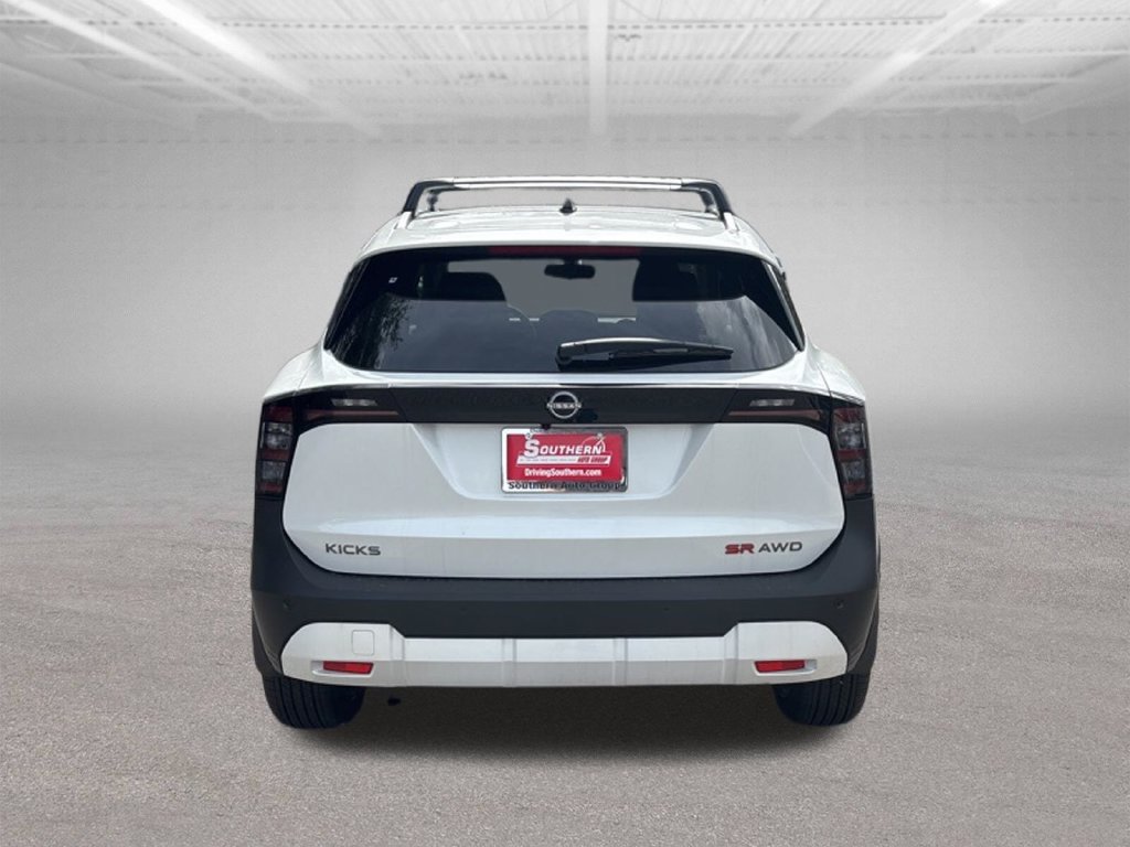 New 2026 Nissan Kicks SR w/ Cold Weather Package AWD/4WD image 3