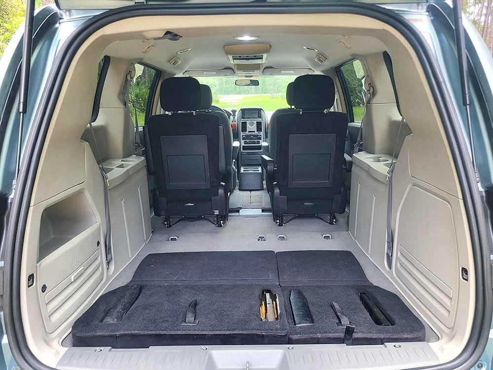 Used 2009 Chrysler Town & Country LX w/ Entertainment Group #1 image 23